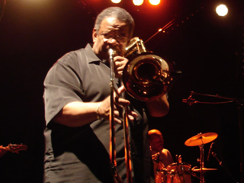 http://www.concertandco.com/critmars/FRED_WESLEY_0507a.jpg