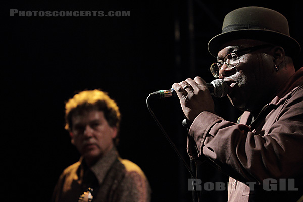 Barrence Whitfield & The Savages + Wraygunn + The Dustaphonics (Cool Soul Festival 2012) en concert