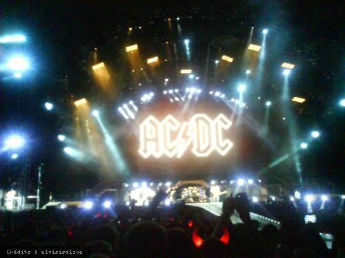 AC/DC + The Answer (Black Ice Tour 2009 - 9 et 12 juin à Marseille et Paris) en concert