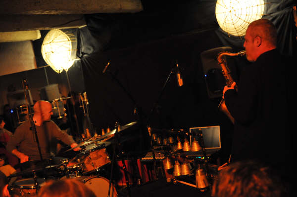 Akosh S. & Gildas Etevenard en concert