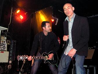 -Lo- + Crumb en concert