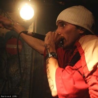 13 Hors de la Rue en concert