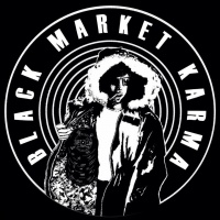 Black Market Karma en concert