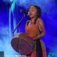Chiwoniso en concert
