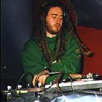 Cut Chemist en concert