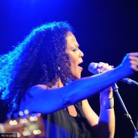 Dawn Tyler Watson en concert