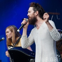 Edward Sharpe And The Magnetic Zeros en concert