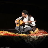 Erdal Erzincan en concert