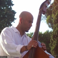 Eric Revis en concert