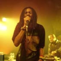 General Levy en concert