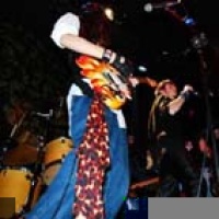 Harmonic Generator en concert