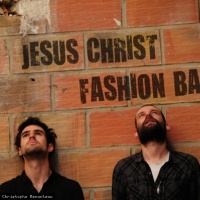 Jesus Christ Fashion Barbe en concert
