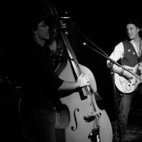 Les Poin&ccedil;onneurs en concert