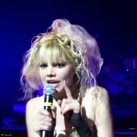 Nad&eacute;ah en concert