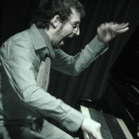 Neil Cowley en concert