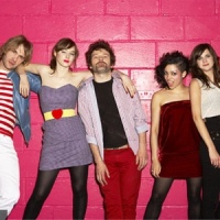 New Young Pony Club en concert