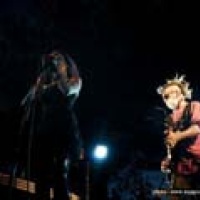 Playmates on the run en concert