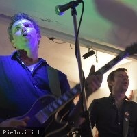 Pleasures en concert