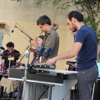 R&eacute;troviseur en concert