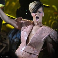 Rihanna en concert
