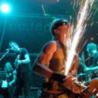 Six by Seven en concert