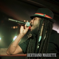 Yaniss Odua en concert